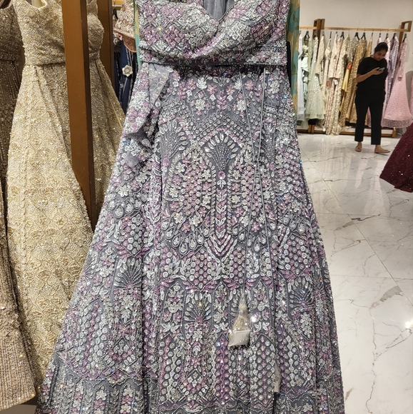 Designer Lehenga - Picture 3 of 6